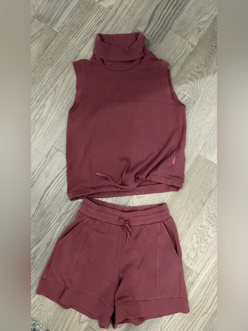 Varley DoubleSoft Leigh Tank & Alder Shorts Set – Mauvewood Medium